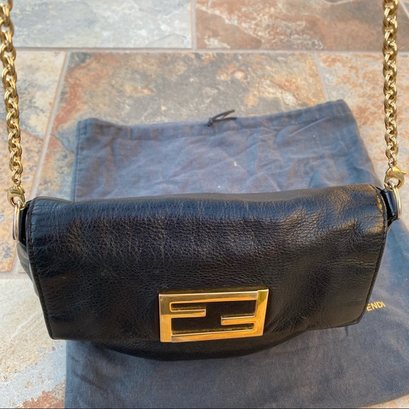 SOLD Fendi Fendista Pochette Leather Crossbody Bag - Picture 7 of 16